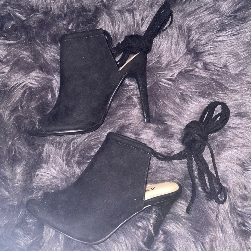 JustFab Allyce 4” Lace-Up Black Heels